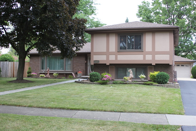 1706 W Stone Ave, Addison, IL 60101 photo 1
