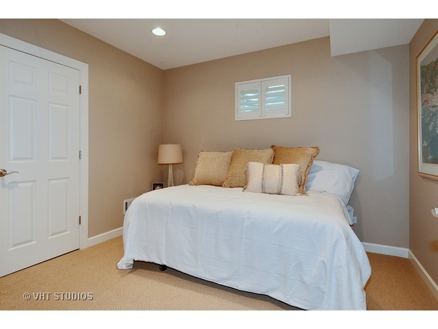 2408 Waterside Dr, Aurora, IL 60502 photo 16