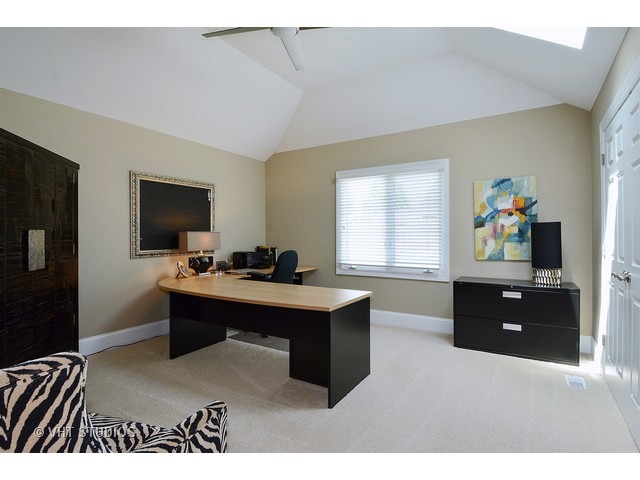 2408 Waterside Dr, Aurora, IL 60502 photo 9