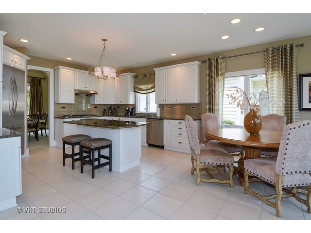 2408 Waterside Dr, Aurora, IL 60502 photo 7