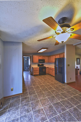 640 W Eureka St, Braidwood, IL 60408 photo 8