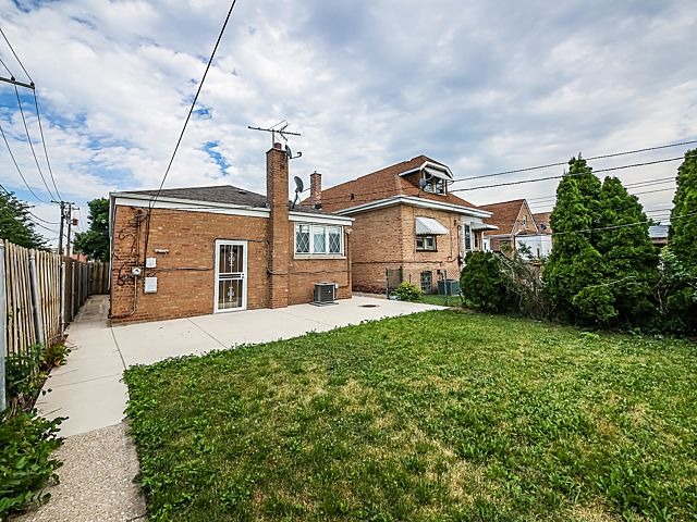6316 S Keating Ave, Chicago, IL 60629 photo 23