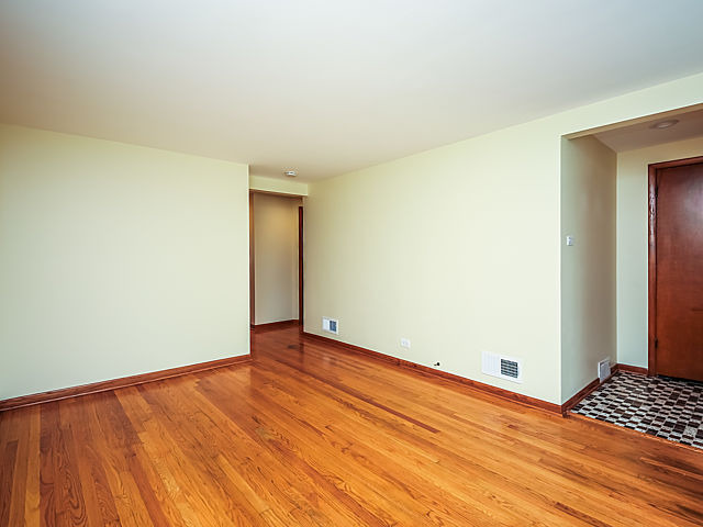 6316 S Keating Ave, Chicago, IL 60629 photo 4