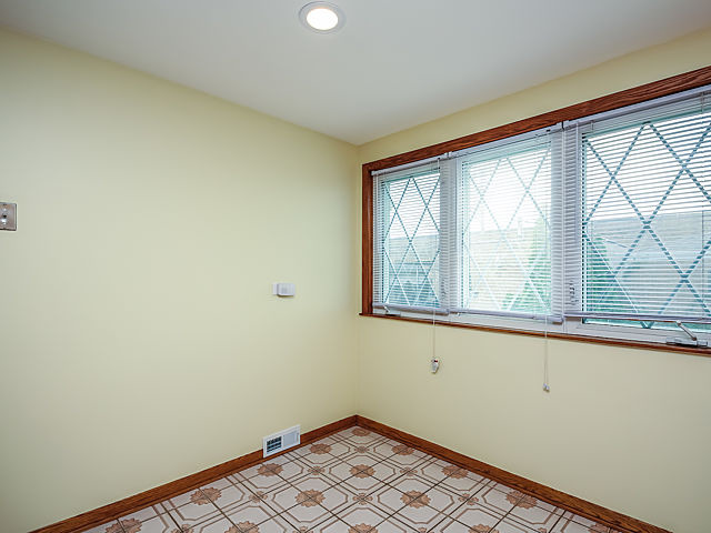 6316 S Keating Ave, Chicago, IL 60629 photo 20