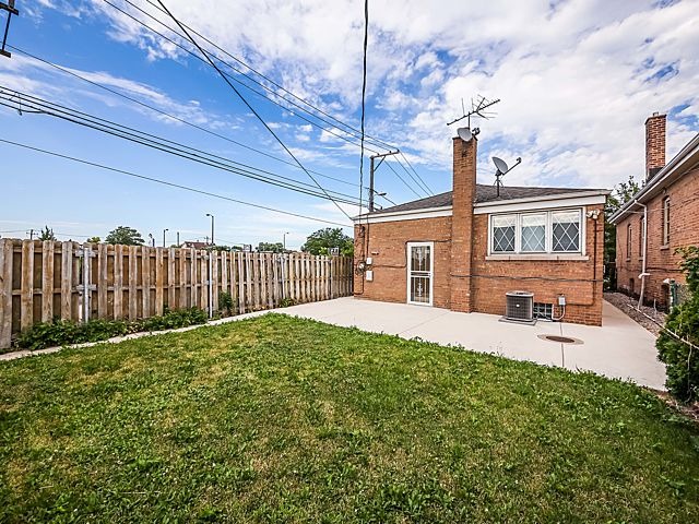 6316 S Keating Ave, Chicago, IL 60629 photo 22