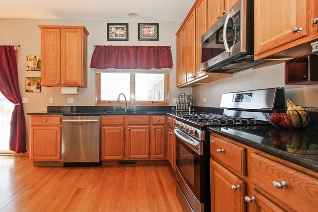 8143 44th Ct, Lyons, IL 60534 photo 9
