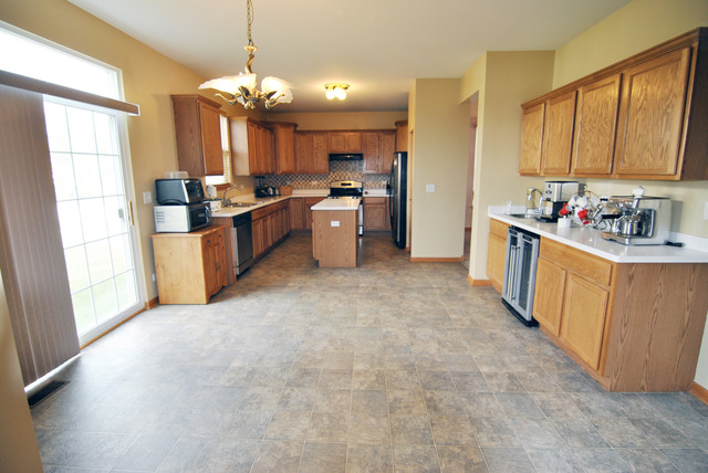 1463 Bailey Rd, Sycamore, IL 60178 photo 6