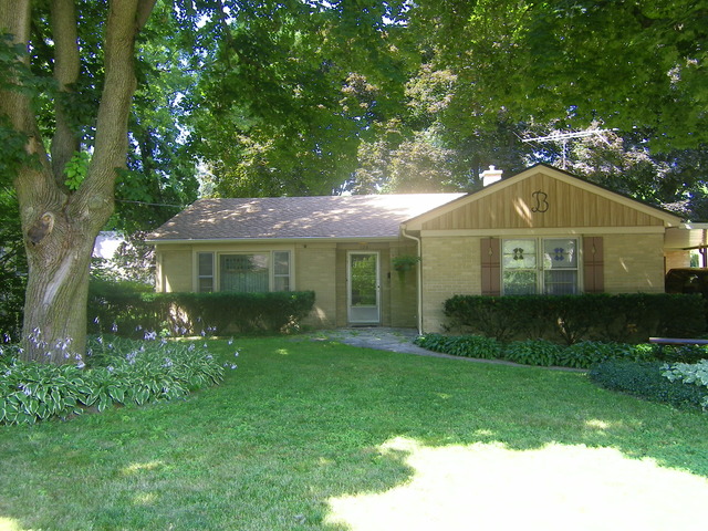 326 W Main St, Cary, IL 60013 photo 1
