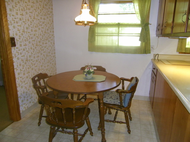 326 W Main St, Cary, IL 60013 photo 5