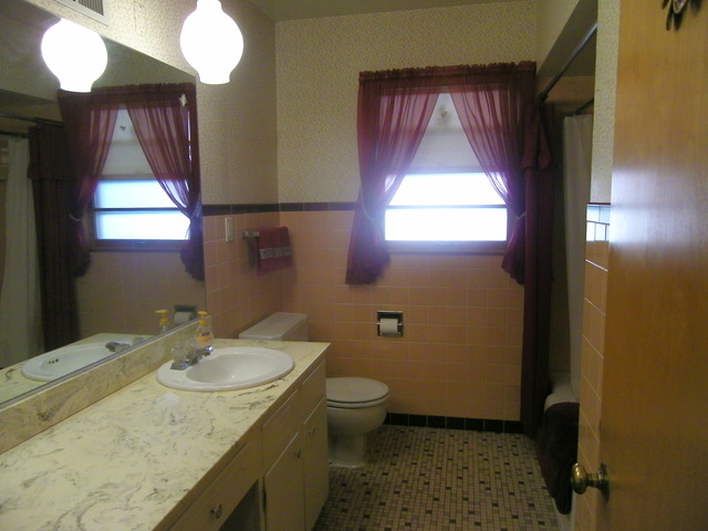 326 W Main St, Cary, IL 60013 photo 8