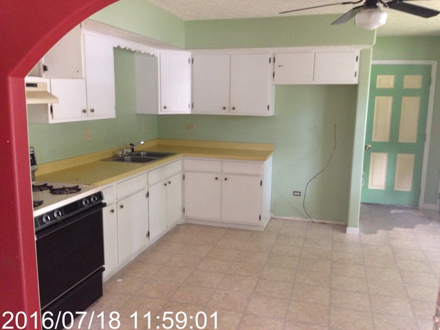 371 Cornell Ln, Elgin, IL 60123 photo 3