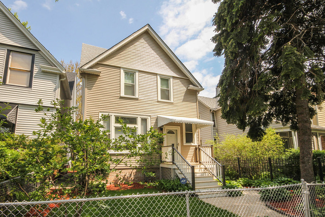 1746 W Pratt Blvd, Chicago, IL 60626 photo 1
