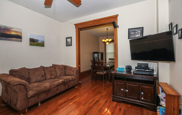1746 W Pratt Blvd, Chicago, IL 60626 photo 5