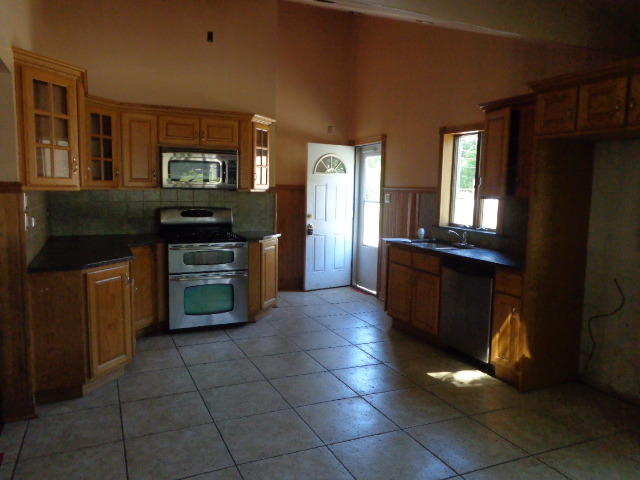 7736 S Ferdinand Ave, Bridgeview, IL 60455 photo 5