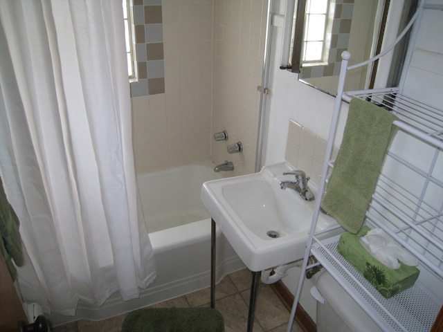 8039 White Ave, Lyons, IL 60534 photo 17