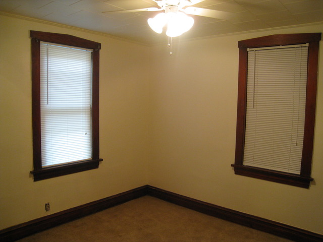 8039 White Ave, Lyons, IL 60534 photo 11