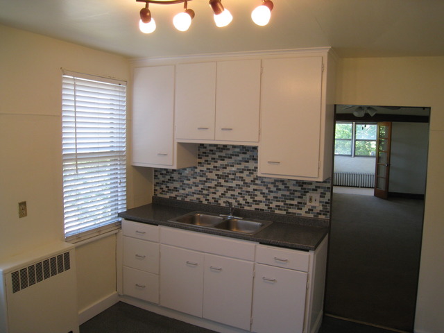 8039 White Ave, Lyons, IL 60534 photo 9