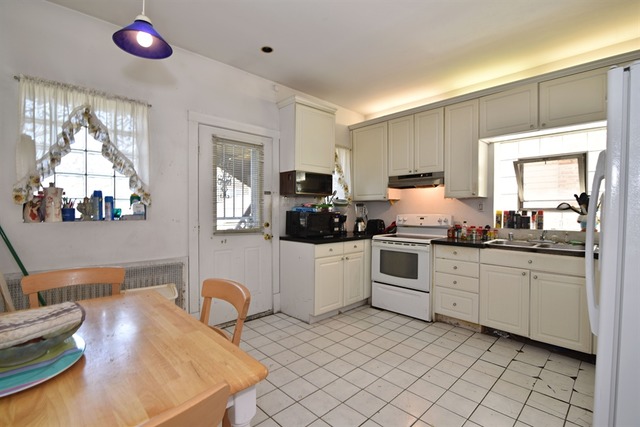5807 N Artesian Ave, Chicago, IL 60659 photo 5