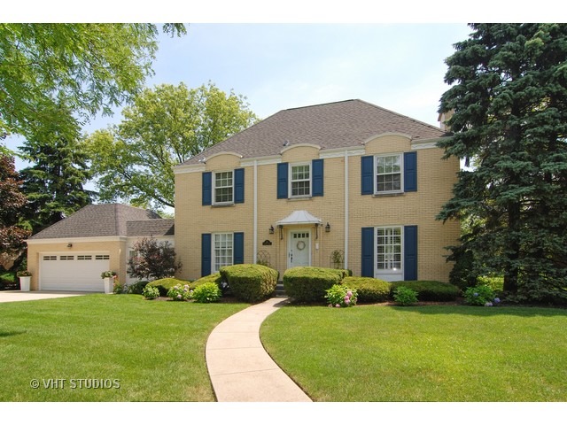 261 Gatesby Rd, Riverside, IL 60546 photo 1