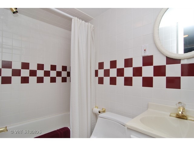 261 Gatesby Rd, Riverside, IL 60546 photo 14