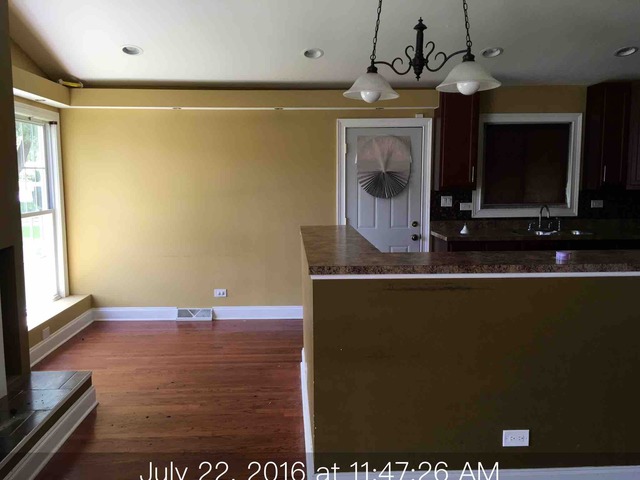16620 Wolcott Ave, Markham, IL 60428 photo 3