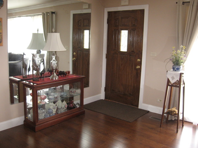 820 Bridle Ln, Wheaton, IL 60187 photo 3