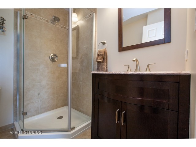 200 Foxmoor Rd, Fox River Grove, IL 60021 photo 9