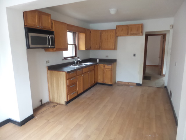 7213 S Spaulding Ave, Chicago, IL 60629 photo 4