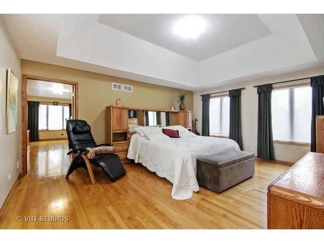 936 Burnham Ct, Glenview, IL 60025 photo 10