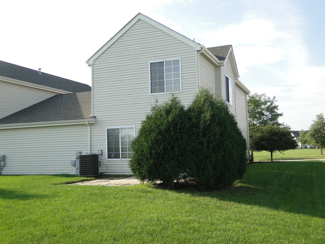 605 Briarcliff Dr, Minooka, IL 60447 photo 19