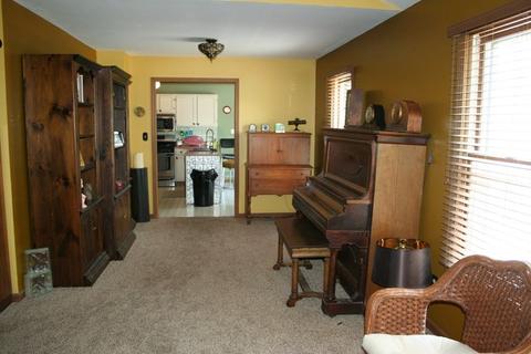 3205 W Lorient Dr, Mchenry, IL 60050 photo 4