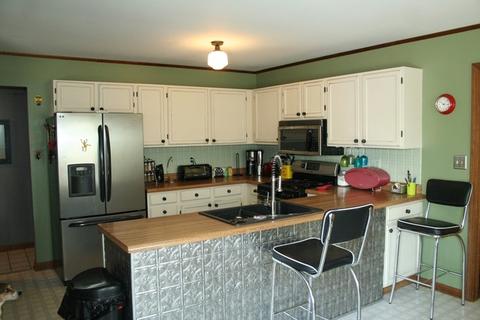 3205 W Lorient Dr, Mchenry, IL 60050 photo 2