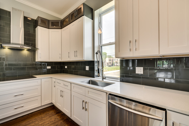 600 E 42nd St, Chicago, IL 60653 photo 8