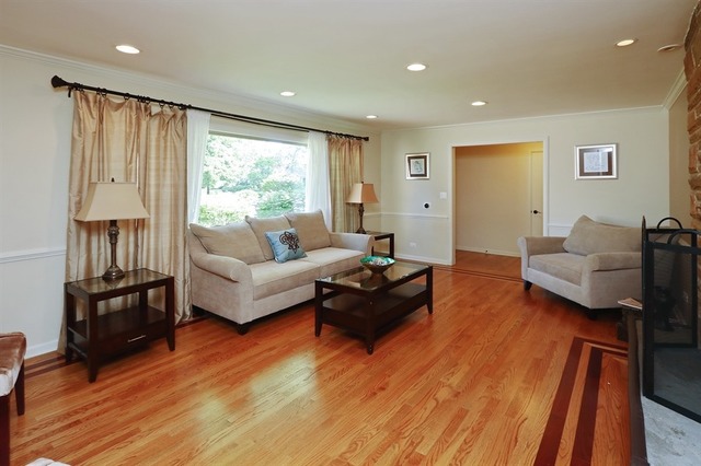 1165 W Deerpath Rd, Lake Forest, IL 60045 photo 2