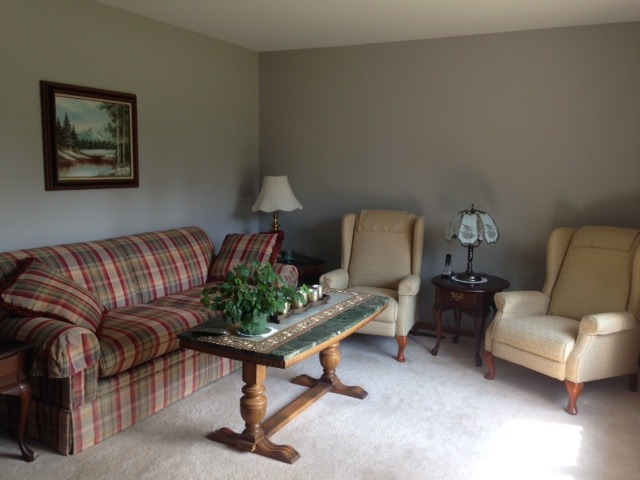 1210 Hillside Ln, Mchenry, IL 60051 photo 4