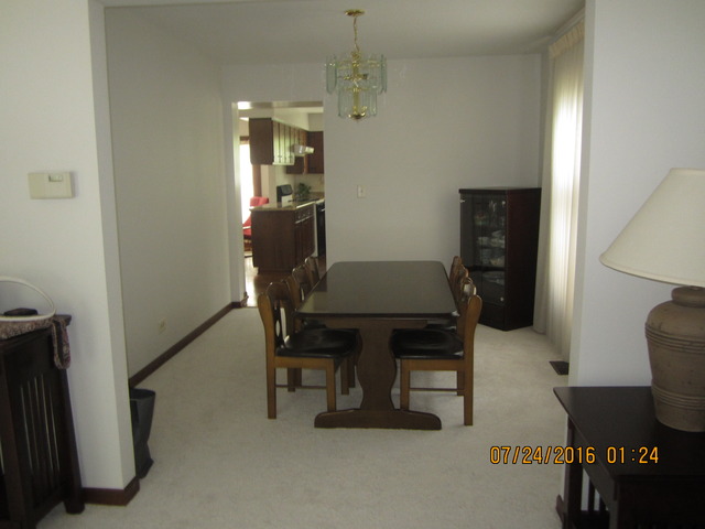 4356 Lombardy Ln, Hoffman Estates, IL 60192 photo 7