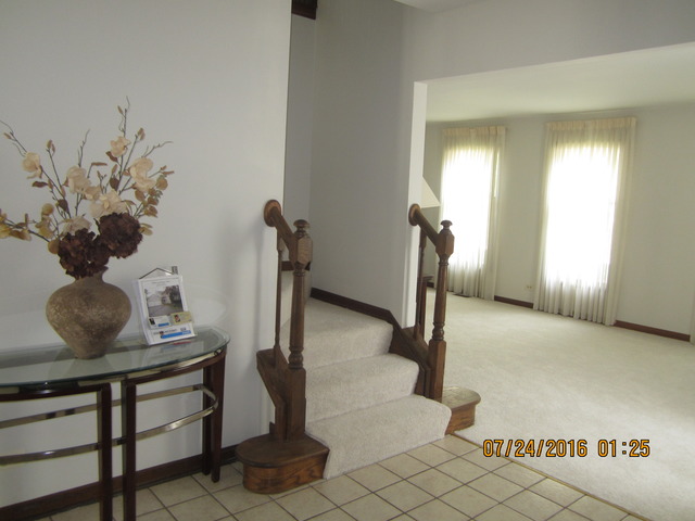 4356 Lombardy Ln, Hoffman Estates, IL 60192 photo 4