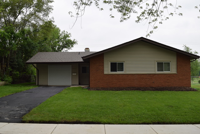 1650 Ashley Rd, Hoffman Estates, IL 60169 photo 1