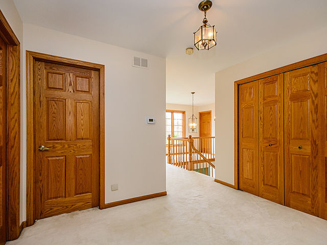 710 E Holly Ct, Addison, IL 60101 photo 14