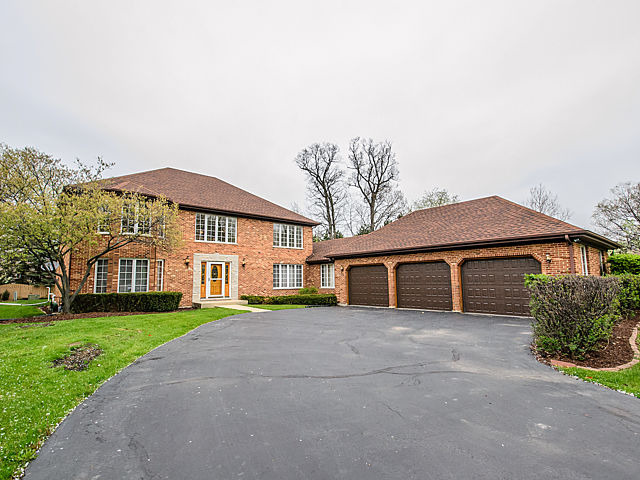 710 E Holly Ct, Addison, IL 60101 photo 1