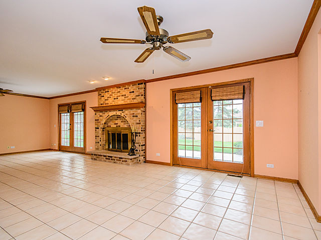 710 E Holly Ct, Addison, IL 60101 photo 8