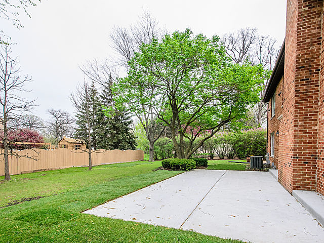 710 E Holly Ct, Addison, IL 60101 photo 24