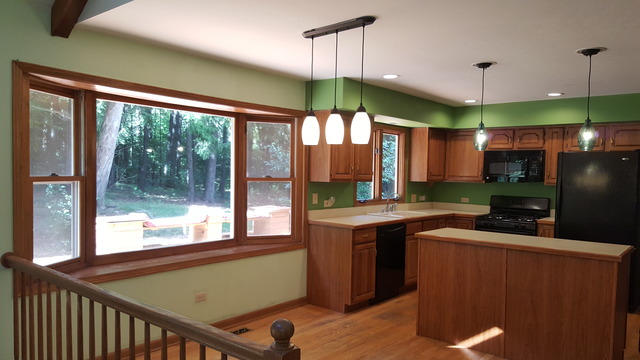 1102 Gulf Keys Rd, Elgin, IL 60120 photo 6