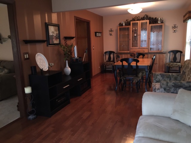 953 Willowbrook Dr, Wheeling, IL 60090 photo 8
