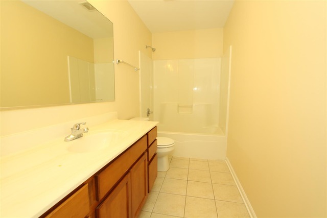 169 Hearthstone Dr, Bartlett, IL 60103 photo 12