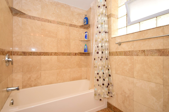 6715 N Harding Ave, Lincolnwood, IL 60712 photo 14