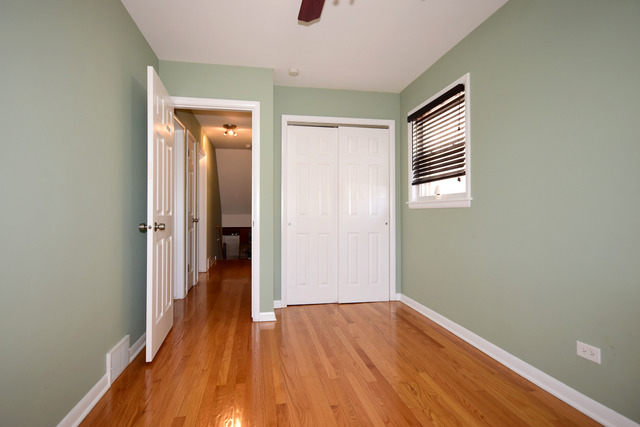 6715 N Harding Ave, Lincolnwood, IL 60712 photo 11