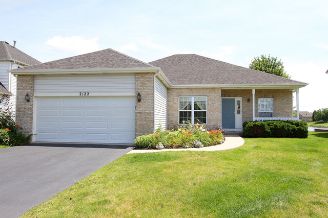 2122 Wesmere Lakes Dr, Plainfield, IL 60586 photo 2