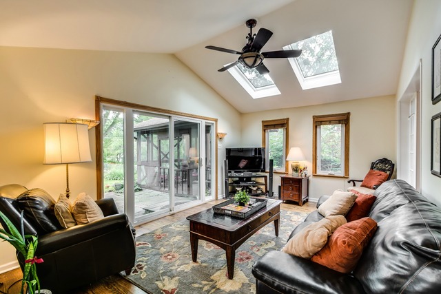 295 Selborne Rd, Riverside, IL 60546 photo 10