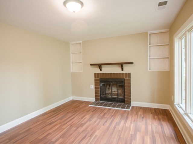 830 Post Ln, Streamwood, IL 60107 photo 6